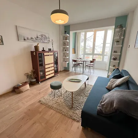 Bogota W Office Space And Wifi Near Metro סופיה